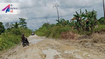 Warga Keluhkan Jalan Poros Teras Baru–Salimbatu Tak Kunjung Diperbaiki